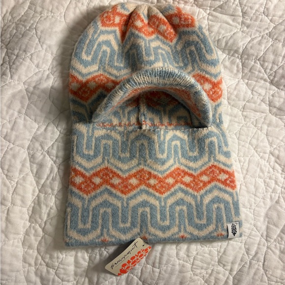Free People Accessories - NWT free people hooded mask hat
